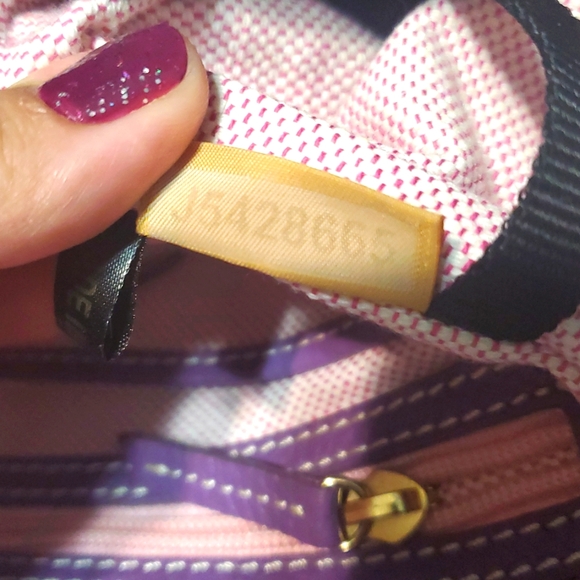 RARE Dooney & Bourke Purple Pebble Leather Janine Medium tote๐๐ - Picture 16 of 17